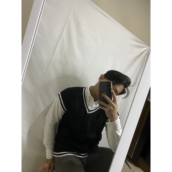 Seoul Oversized Knitted Vest by dodo | Rompi Rajut UNISEX Pria Wanita Bahan adem ala korea