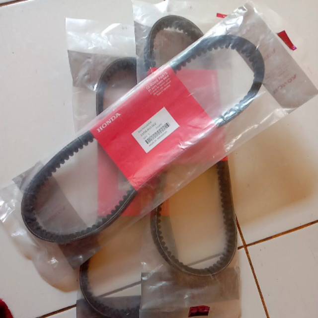 VANBELT PANBEL MOTOR  BEAT  SCOPY VARIO LAMA CARBU kode  