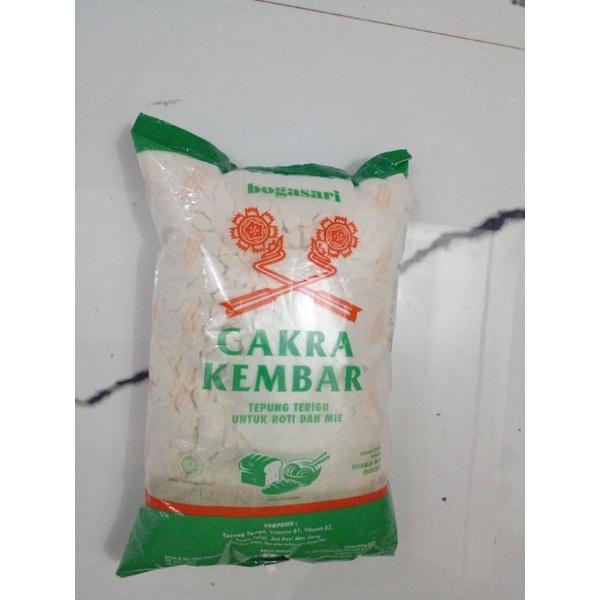 

Tepung Terigu Cakra Kembar 1kg/250/500