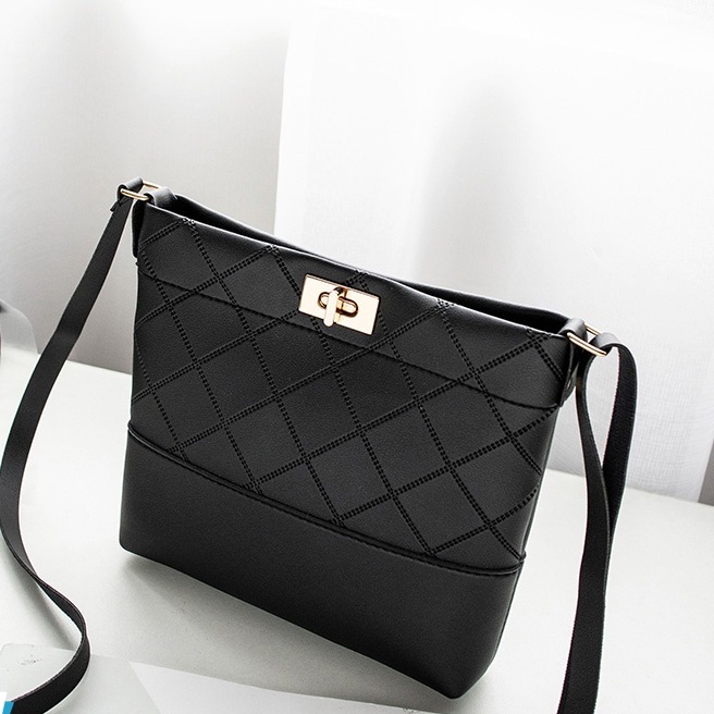 Tas Selempang Wanita Kekinian Bahu Sling Bag Import Korean Style Bahan Kulit Fashion Cewek T84