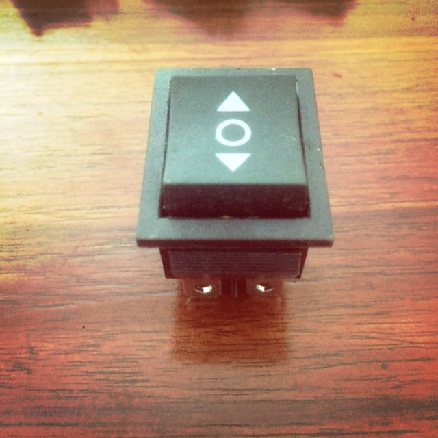 Saklar Switch Maju Mundur Naik Turun Mobil Aki Anak