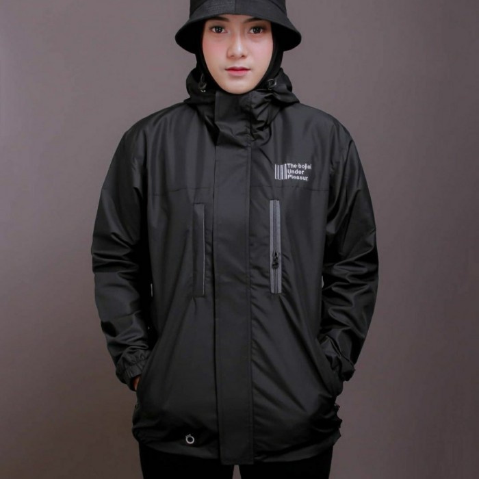 Jaket Outdoor Taslan Parasut Waterproof Anti Air Original Bojiel Pria - Hitam(J4W3) Jaket Pria Impor