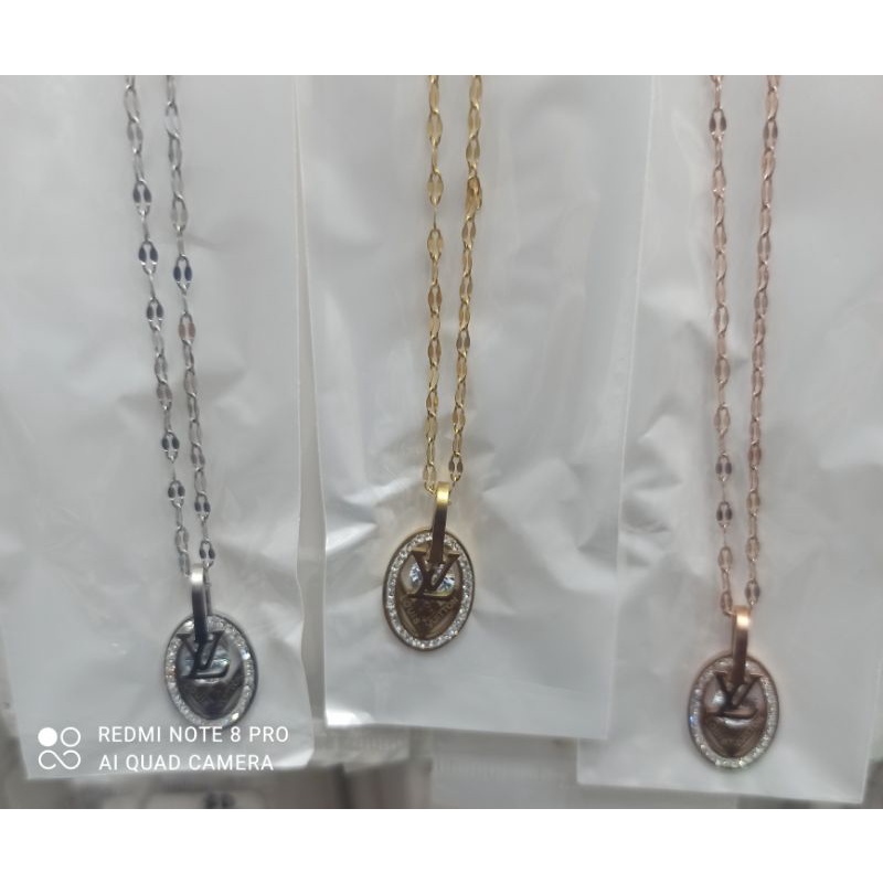 KALUNG TITANIUM WANITA 1 SET LIONTIN 3 WARNA ANGUN