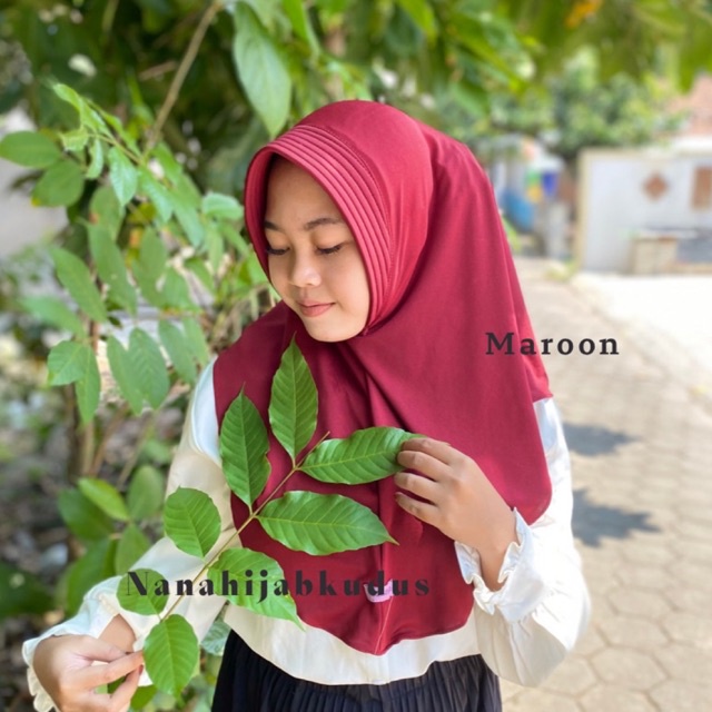 BERGO SPORT MENUTUP DADA SUFIA HIJAB BERGO OLAH RAGA MENUTUP DADA BERGO MENUTUP DADA