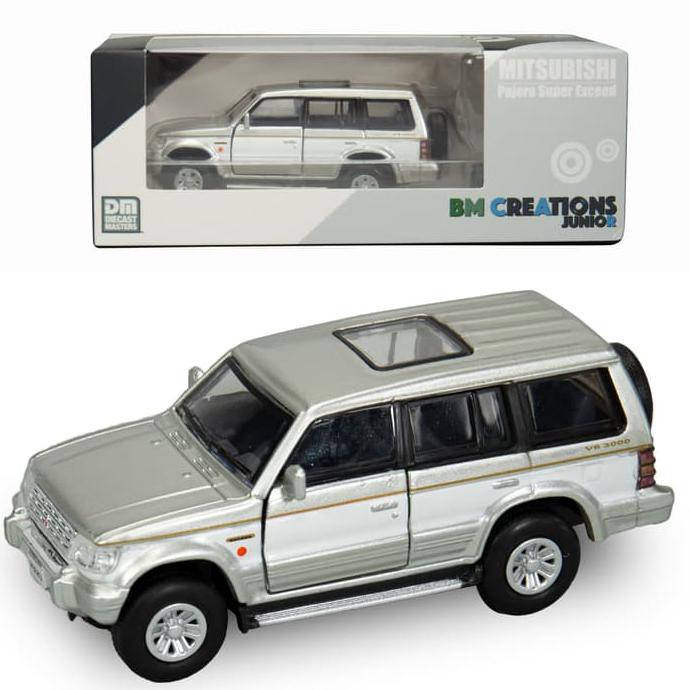 BM Creations 1/64 Mitsubishi Pajero 2nd Generation White