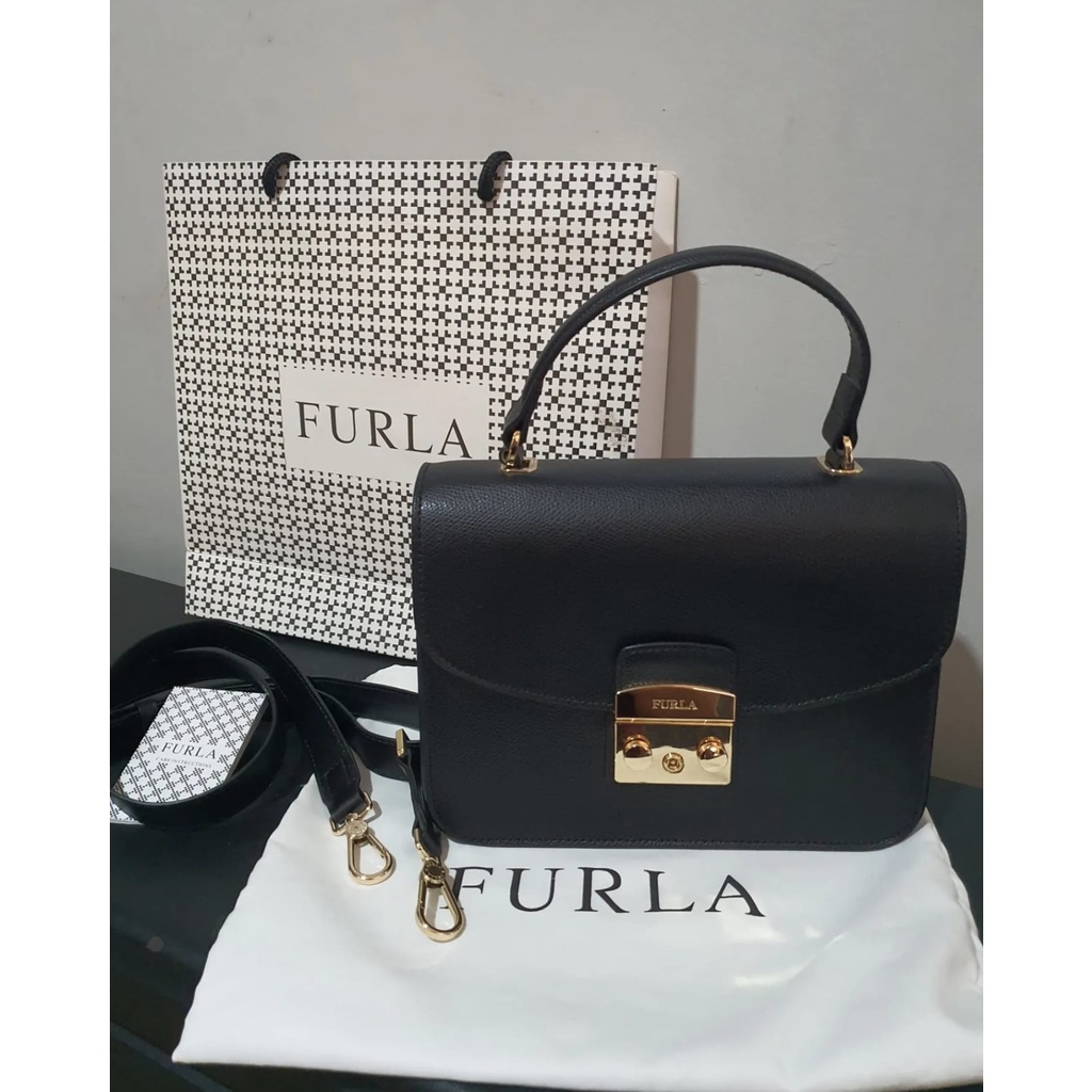 Preloved Tas Furla Metropolis Top Handle