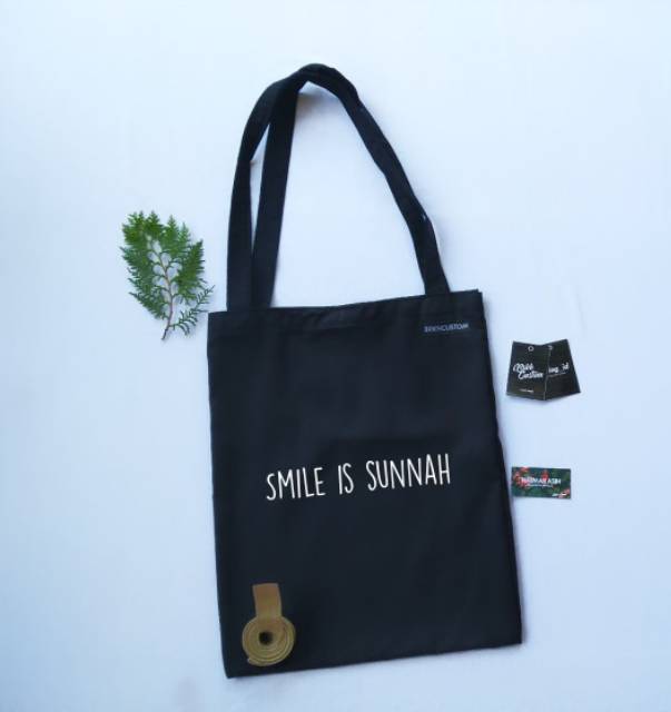 Totebag islami keren (bahan drill)