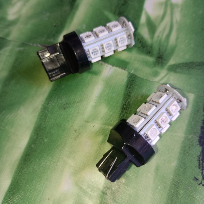 LAMPU BOHLAM REM LED T20 KAKI 2 STOP MODEL TANCEP 2 PC MERAH