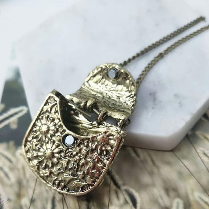 Amazing Lc84 - Fashion Jewelry Carved Locket Necklace Pendant