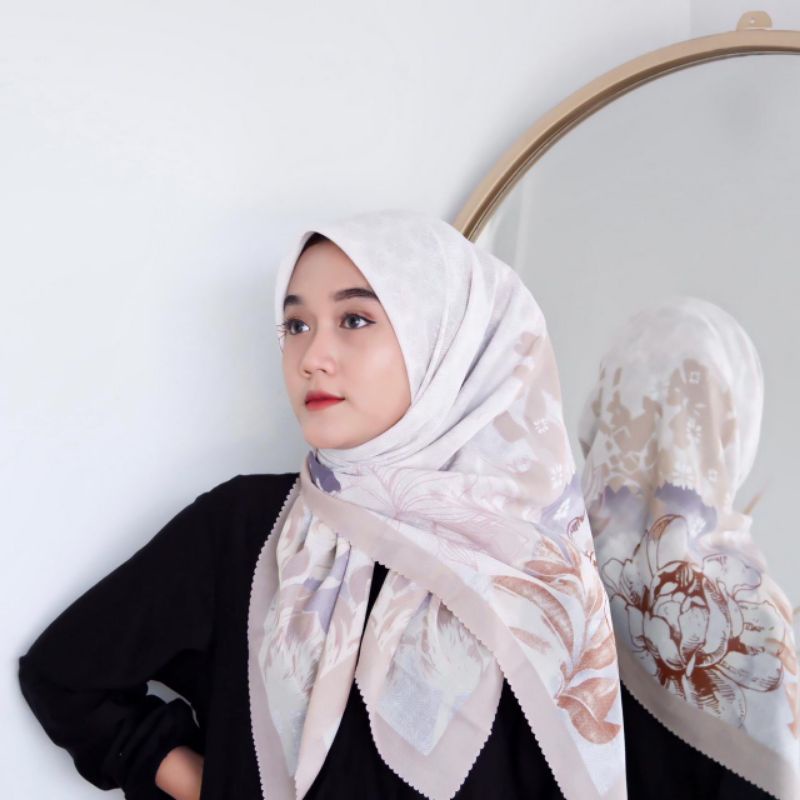 Square Motif Maira Part 1-M 25