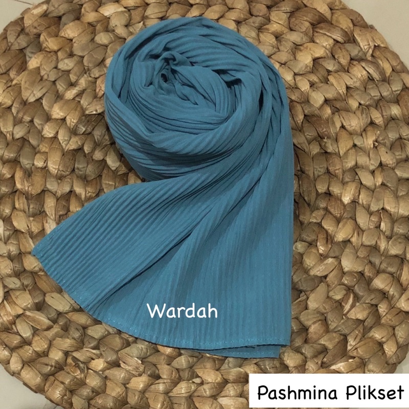 PASHMINA PLISKET CERUTY BABYDOLL FULL PLISKET TANPA GARIS TENGAH-Wardah Plisket