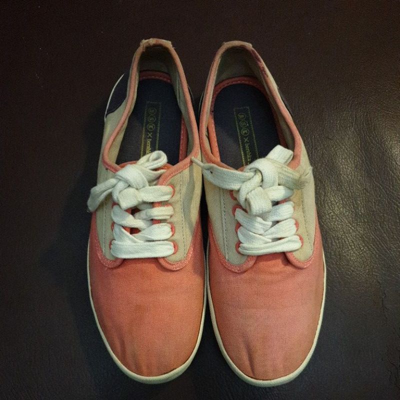 SEPATU BERSHKA PRELOVED ORIGINAL