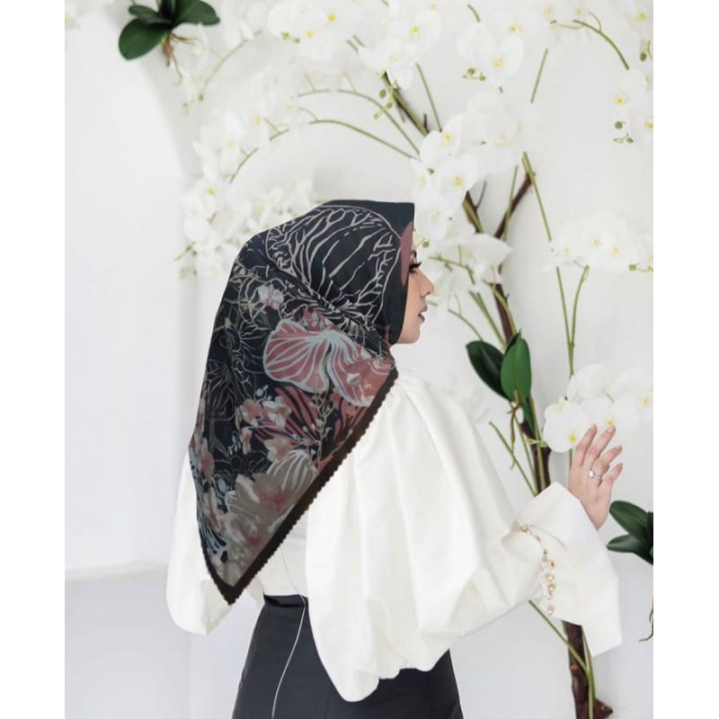 Terbaru !! Hijab Voal Segiempat Motif Sarsoft Hitam Kerudung Segiempat Motif