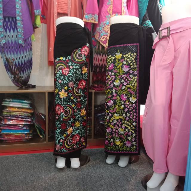 Rok lilit bordir