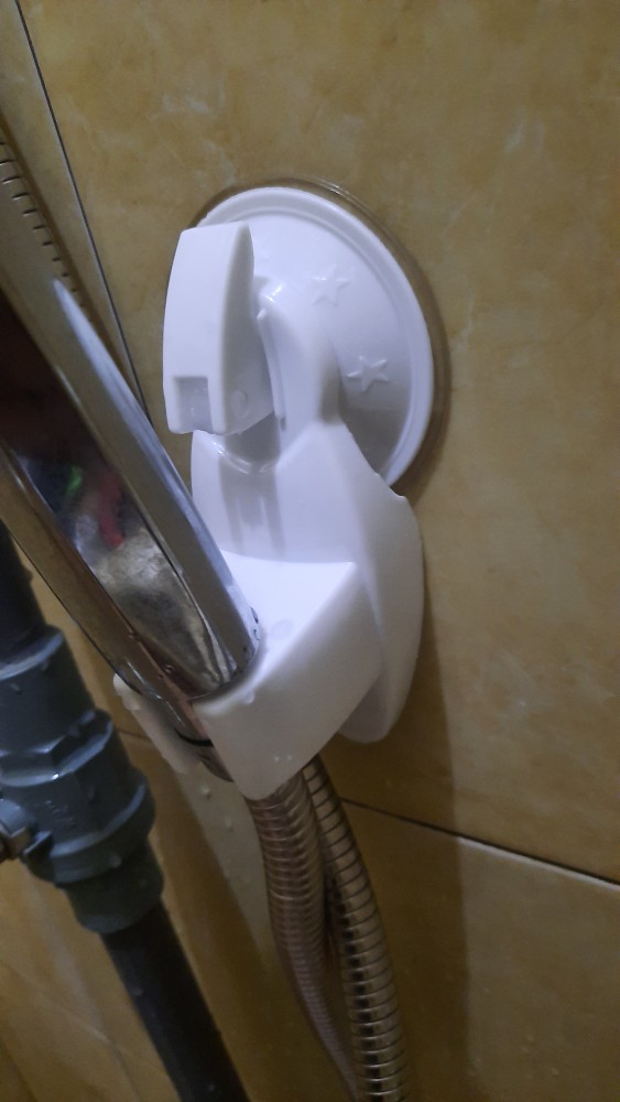 Gantungan Shower Mandi Suction Cup Hanger Holder Dudukan Shower Tempel