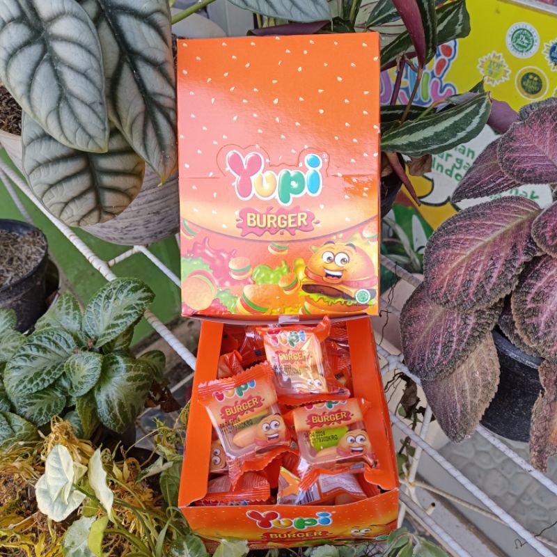 PERMEN YUPI BOX ANEKA RASA ISI 24PCS