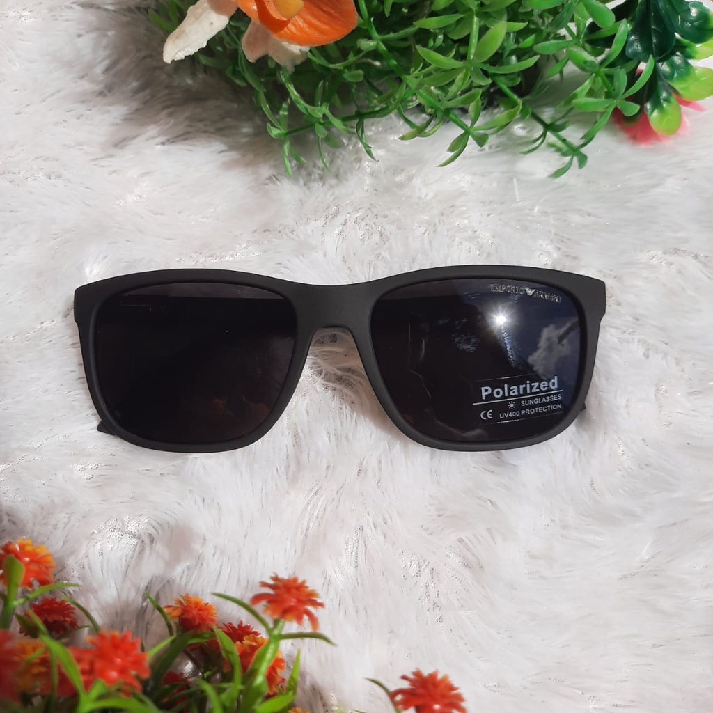 KACAMATA FASHION COWOK POLARIZED KACAMATA HITAM