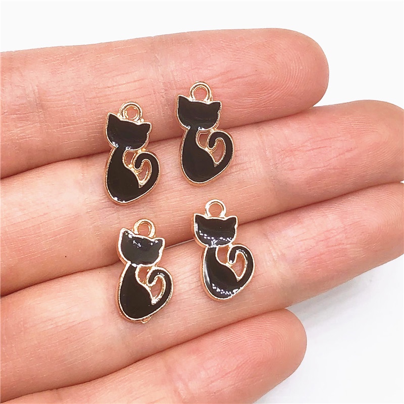 4 Pcs Liontin Kalunggelanganting Model Kucing Bahan Alloy Untuk Wanita Charms