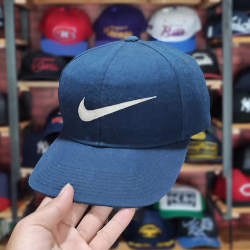 snapback nike vintage