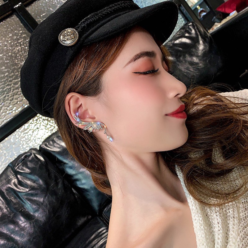 Anting Desain Sayap Malaikat Aksen Berlian Bahan 925 Silver Gaya Korea Untuk Wanita