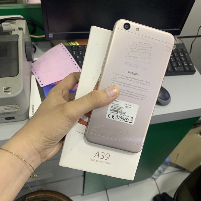 Oppo A39 3/32gb Second Bekas pakai normal fullset original resmi
