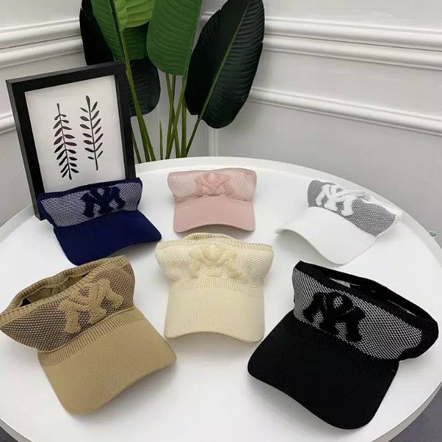 Topi pantai hijabers