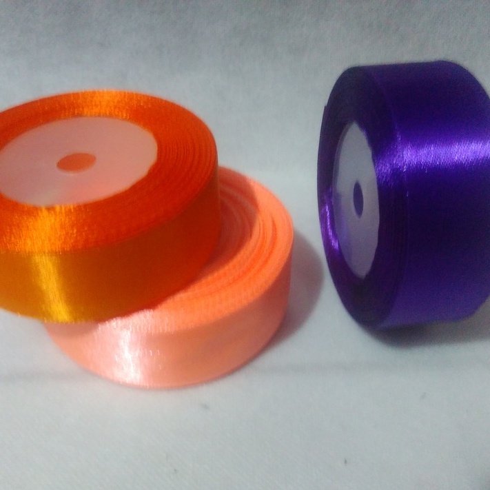 

Pita Satin Ukuran 1 inch/ 2.5cm Per Roll