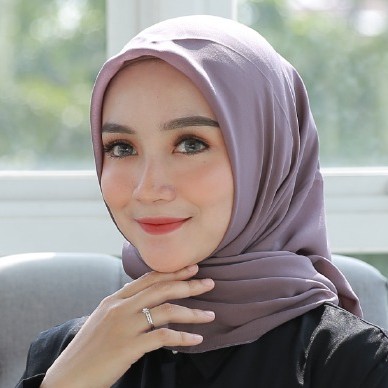 Polycotton Bella Square Fine JAHIT TEPI Hijab Segiempat ...