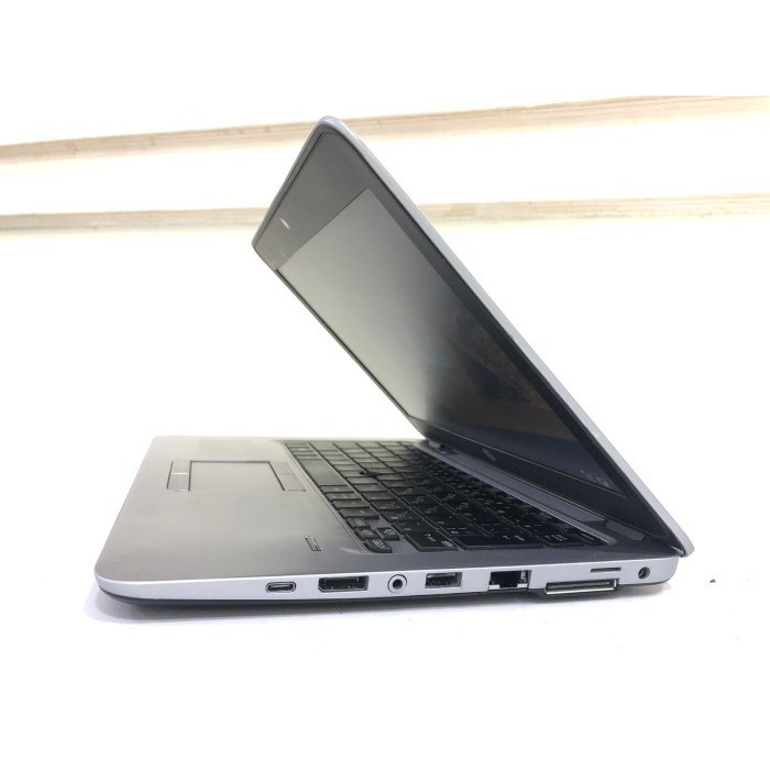 LAPTOP BEKAS RINGAN HP ELITEBOOK 820 G3 SSD 256 GEN 6