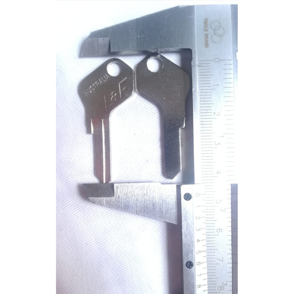 Bahan kunci Pintu LF AUSTRALIA 78 Kanan PLAT