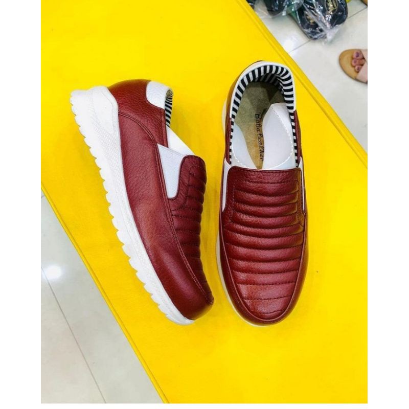 sepatu kulit wanita model sneker garis garis