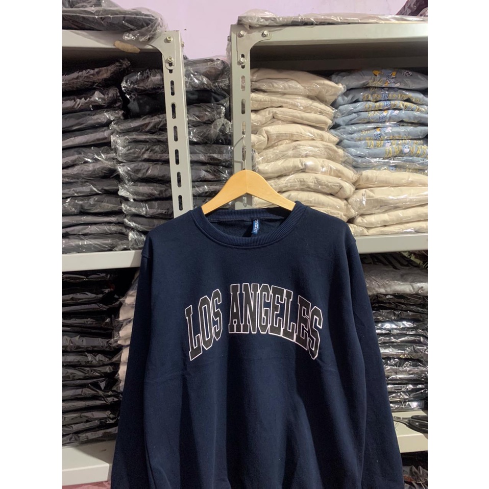 ( 8.8 ) Crewneck Sweatshirt H&amp;M Unisex Sablon Los Angeles Navy Biru Dongker, Flecee Katun Lembut Tebal, Free Papperbag