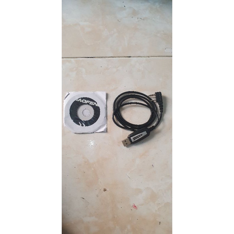 KABEL DATA HT BAOFENG + CD SOFWARE ORIGINAL