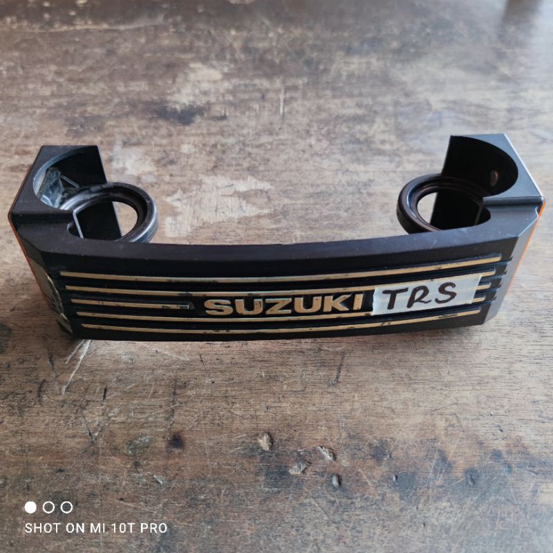 Cover Tutup As Shock Suzuki TRS Original Suzuki Japan