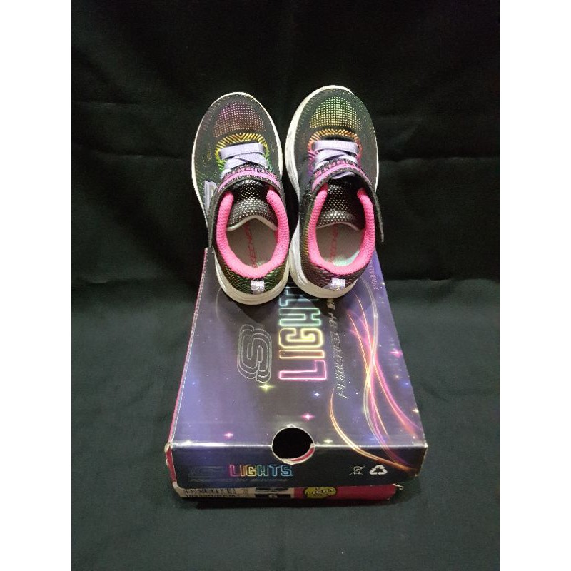 sepatu keds sneaker skechers anak perempuan lights lampu preloved