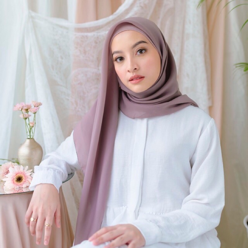 Pollycotton / Bella Square / Hijab Polos Segi empat