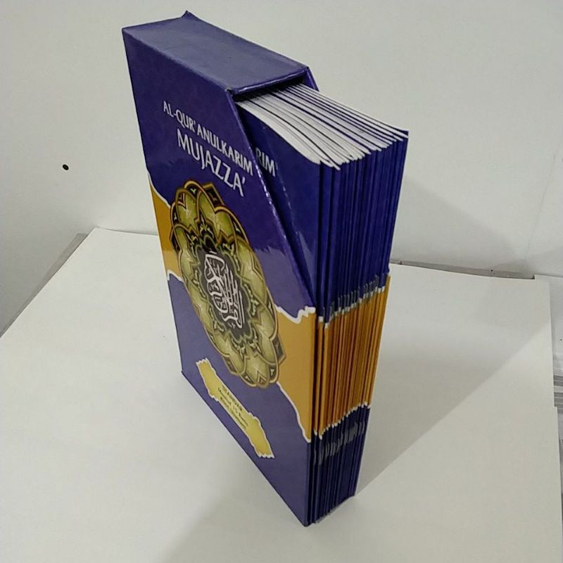 AL QURAN PER JUZ 30 BUKU KHAT UTSMANI MUJAZA UKURAN A4 BESAR