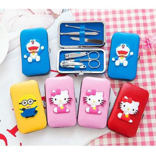 

Manicure Pedicure Set Box 6 in 1 KARAKTER perawatan kuku gunting dll Brt56