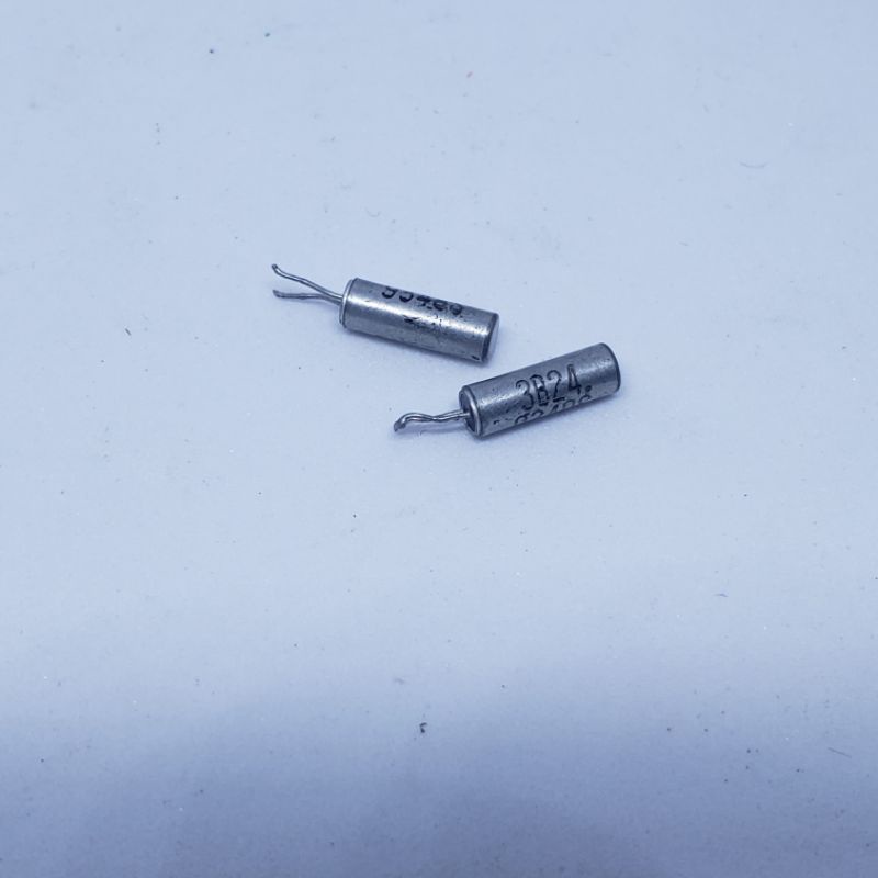 Xtal / Crystal quartz 24Mhz