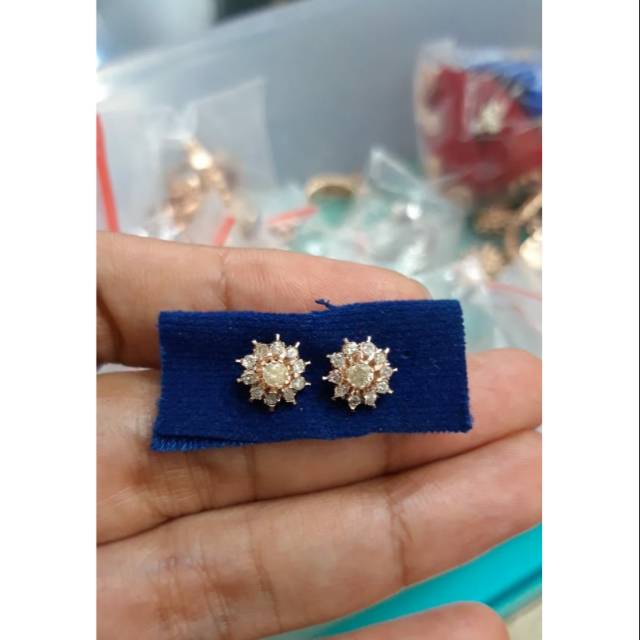 BERLIAN MEDAN ANTING ROYOK- ANTING WANITA