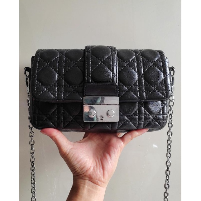 TAS SLING KULIT RANTAI ALA MK