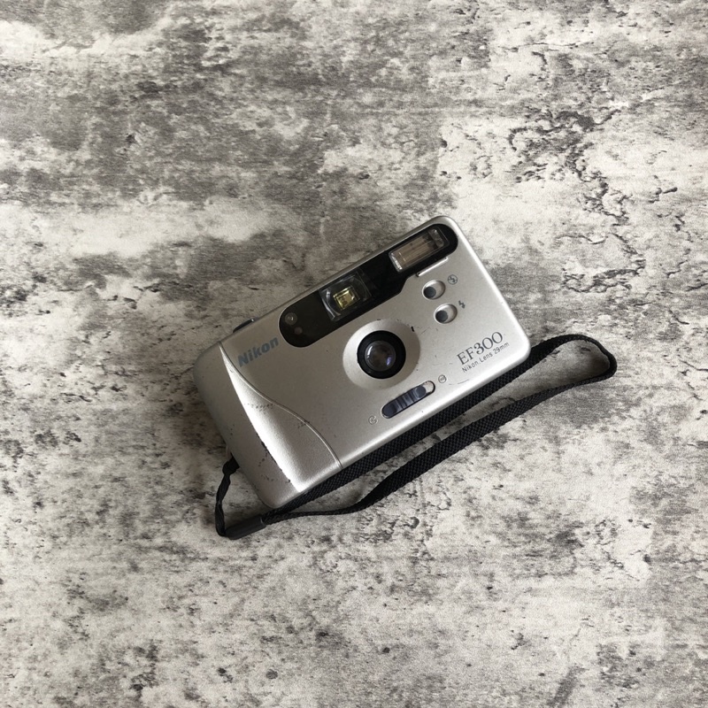 Kamera Analog - Nikon Ef-300