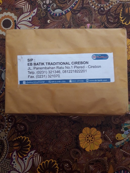 Eb Tradisional Kemeja Batik Lengan Panjang Merah Bata