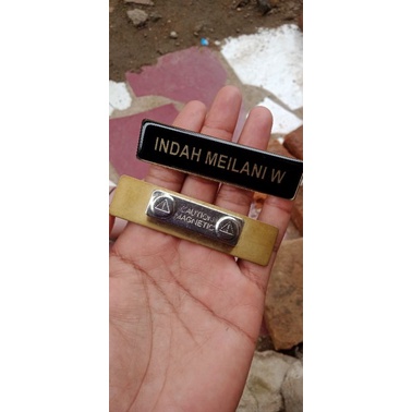 

Paket 5 Pcs Namtage / Nama Dada Kuningan