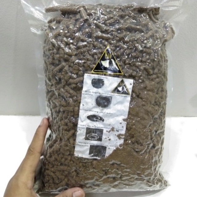 

Makanan instan khusus anak walet/ makanan anak walet / pakan anak walet / pakan anak burung walet