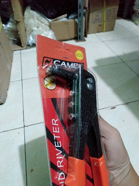 Tang rivet hand riveter camel