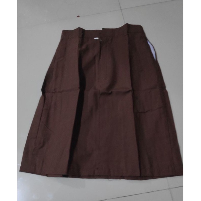 ROK PRAMUKA MAXXI size 8.9.10 . size 8 LP 56 cm PR 48 cm