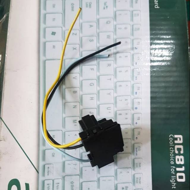 Soket Female Lampu Depan Tipe H4 Honda Old CB150R CBR Verza CRF 150 Scoopy Dll