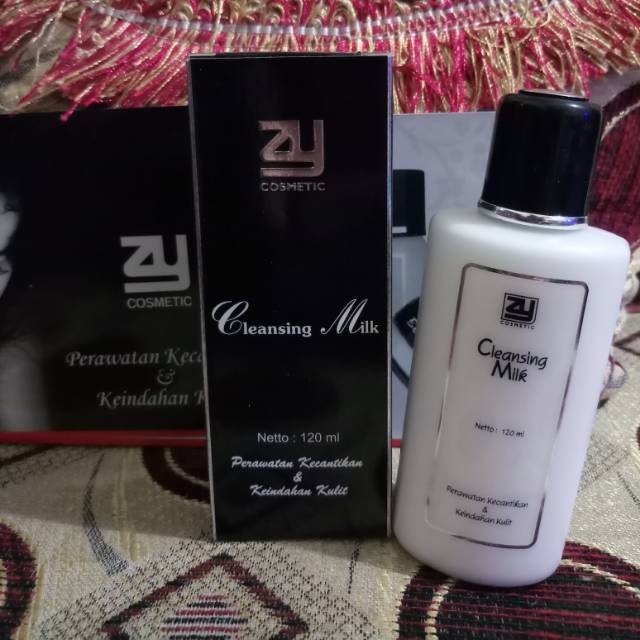 Cleansing milk zy cosmetic