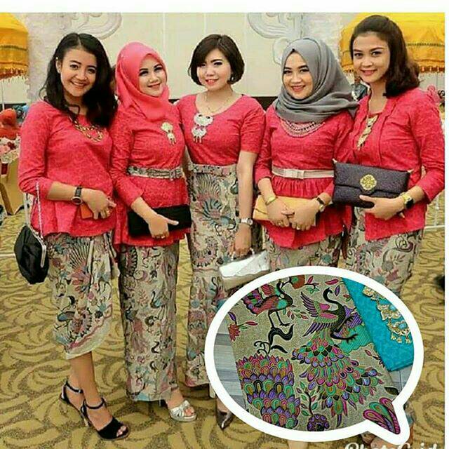 Kain batik merak